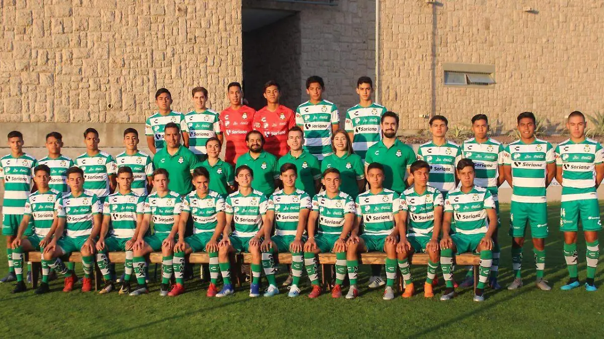 23 Los Guerreros Sub 17 partieron a China